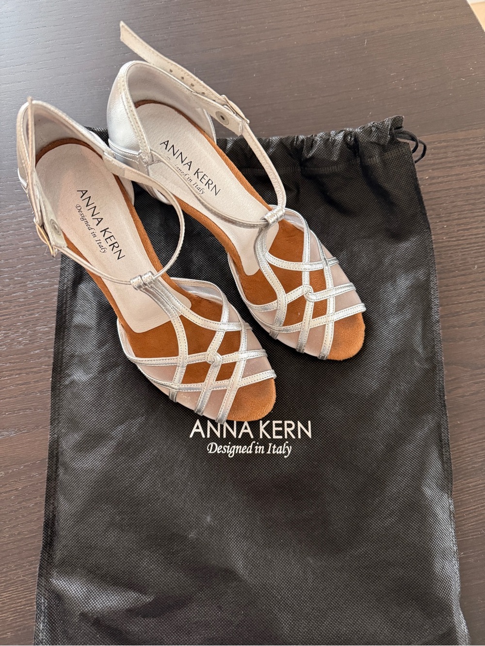 Dance shoes